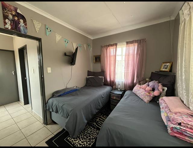 2 BEDROOM HOUSE FOR SALE IN BRAKPAN NORTH